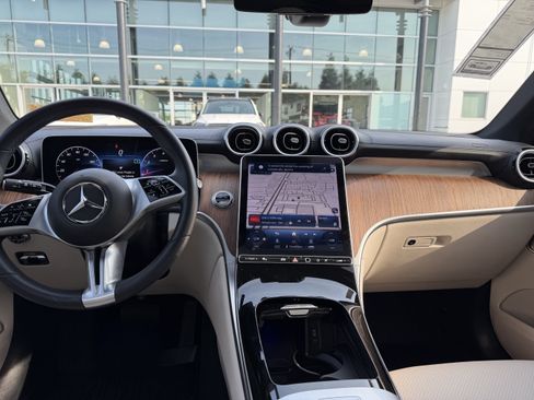Certified 2024 Mercedes-Benz GLC 300 image 32
