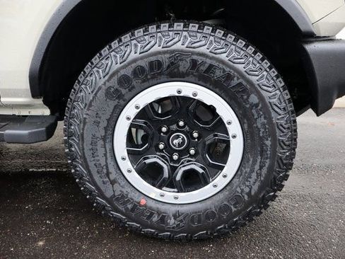 New 2025 Ford Bronco 2-Door w/ Sasquatch Package image 15