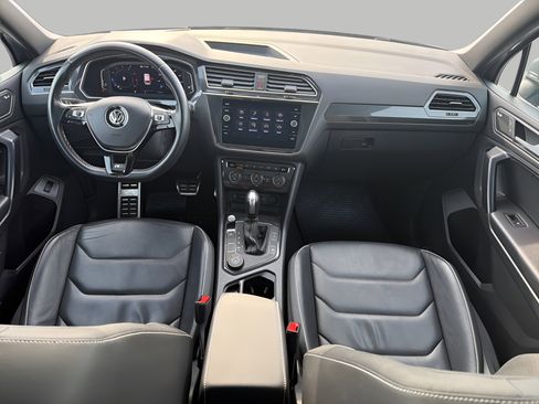 Used 2021 Volkswagen Tiguan SEL Premium R-Line image 10