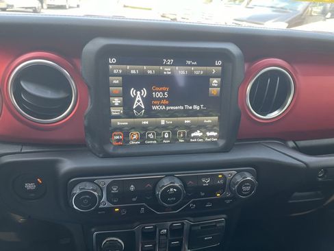 Used 2021 Jeep Gladiator Rubicon w/ Dual Top Group image 29