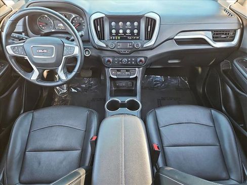 Used 2024 GMC Terrain SLT FWD image 18