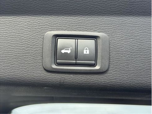 Used 2023 Mitsubishi Outlander SEL image 29