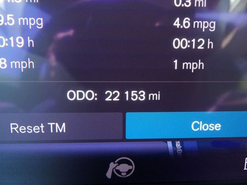 Certified 2025 Volvo S60 T8 Plus AWD/4WD image 22