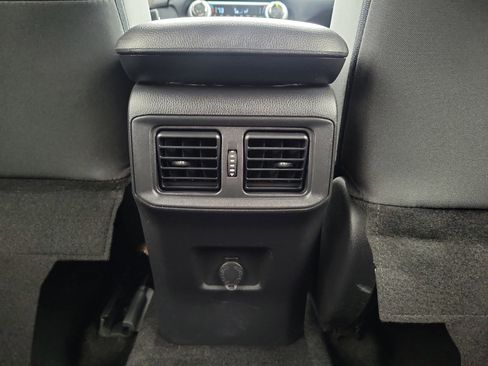 Used 2024 Toyota RAV4 LE AWD/4WD image 11