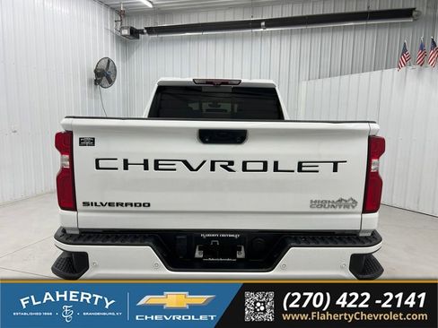 Used 2020 Chevrolet Silverado 2500 High Country w/ Z71 Off-Road Package AWD/4WD image 4