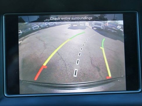 Used 2020 Jeep Grand Cherokee Laredo w/ Security & Convenience Group image 30