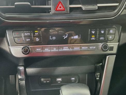 Used 2024 Kia Seltos S AWD/4WD image 17
