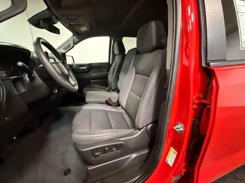 Used 2023 Chevrolet Silverado 1500 Custom AWD/4WD image 12