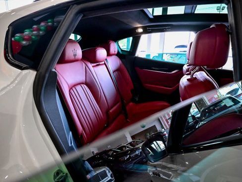 Used 2022 Maserati Levante GT image 24