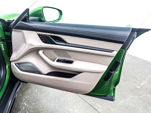 Used 2023 Porsche Taycan 4S image 22