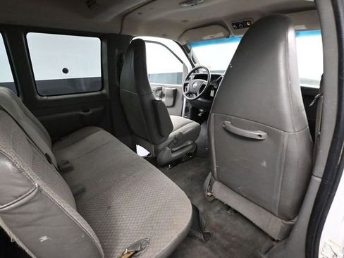 Used 2017 Chevrolet Express 3500 LT w/ LT Preferred Equipment Group image 39