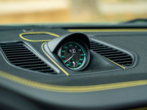Used 2019 Porsche 911 Speedster RWD image 38