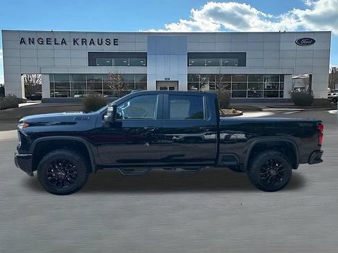 Used 2025 Chevrolet Silverado 2500 LT w/ Trail Boss Package AWD/4WD image 4