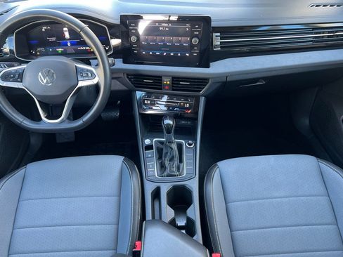 Certified 2025 Volkswagen Jetta SE image 13