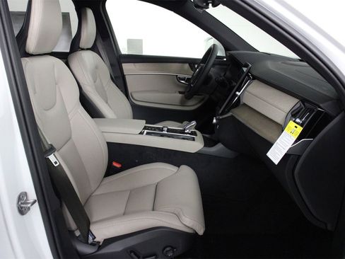 New 2026 Volvo XC90 B6 Ultra w/ Protection Package image 10