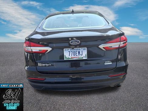 Used 2019 Ford Fusion SEL FWD image 4