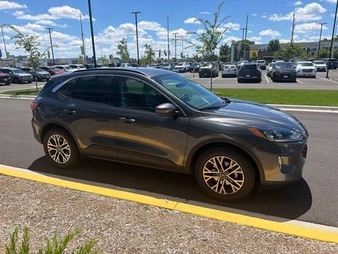 Used 2020 Ford Escape SEL AWD/4WD image 10