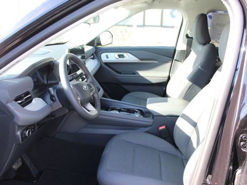 New 2026 Ford Explorer Active AWD/4WD image 21