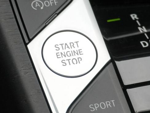 Certified 2023 BMW 330i xDrive Sedan w/ Premium Package image 30