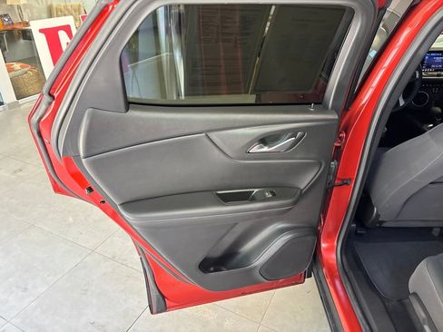 Used 2021 Chevrolet Blazer LT FWD image 32