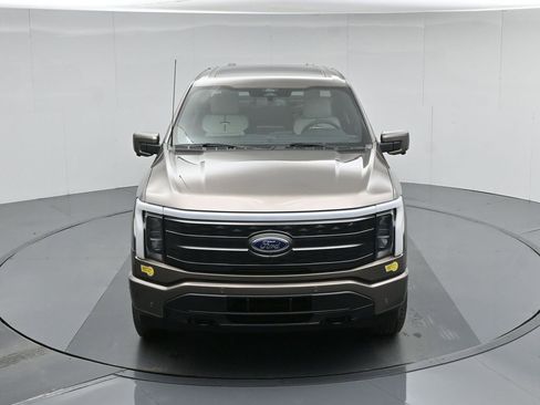 Certified 2022 Ford F150 Lightning Platinum image 40