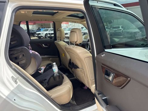 Used 2015 Mercedes-Benz GLK 350 2WD image 27