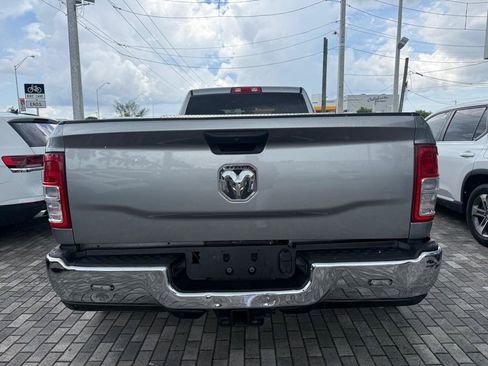 Used 2022 RAM 3500 Tradesman w/ Chrome Appearance Group AWD/4WD image 6