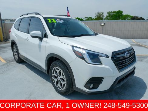 Used 2023 Subaru Forester Premium AWD/4WD image 4