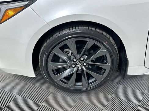 Used 2025 Toyota Corolla XSE FWD image 25