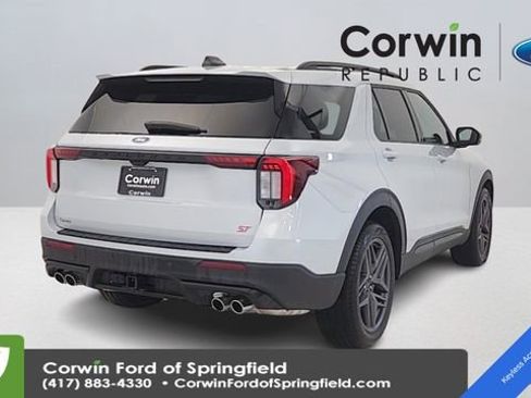 New 2026 Ford Explorer ST w/ Sun And Sound Package image 9