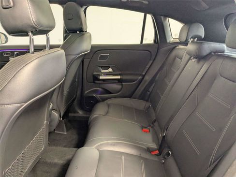 Used 2023 Mercedes-Benz GLA 35 AMG 4MATIC image 37