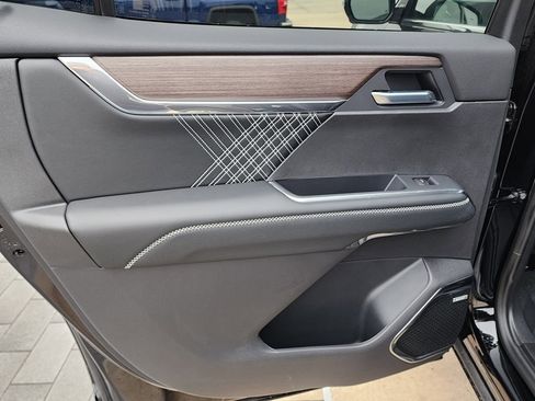 New 2026 GMC Acadia Denali image 46