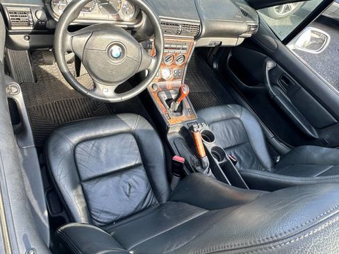 Used 2000 BMW Z3 2.5i image 12