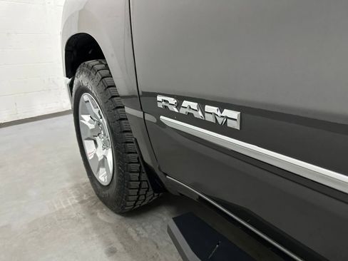Used 2019 RAM 1500 Big Horn RWD image 11
