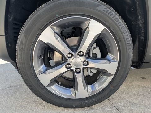 New 2026 Jeep Grand Cherokee Limited AWD/4WD image 46