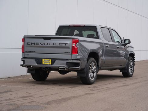Used 2022 Chevrolet Silverado 1500 RST image 3