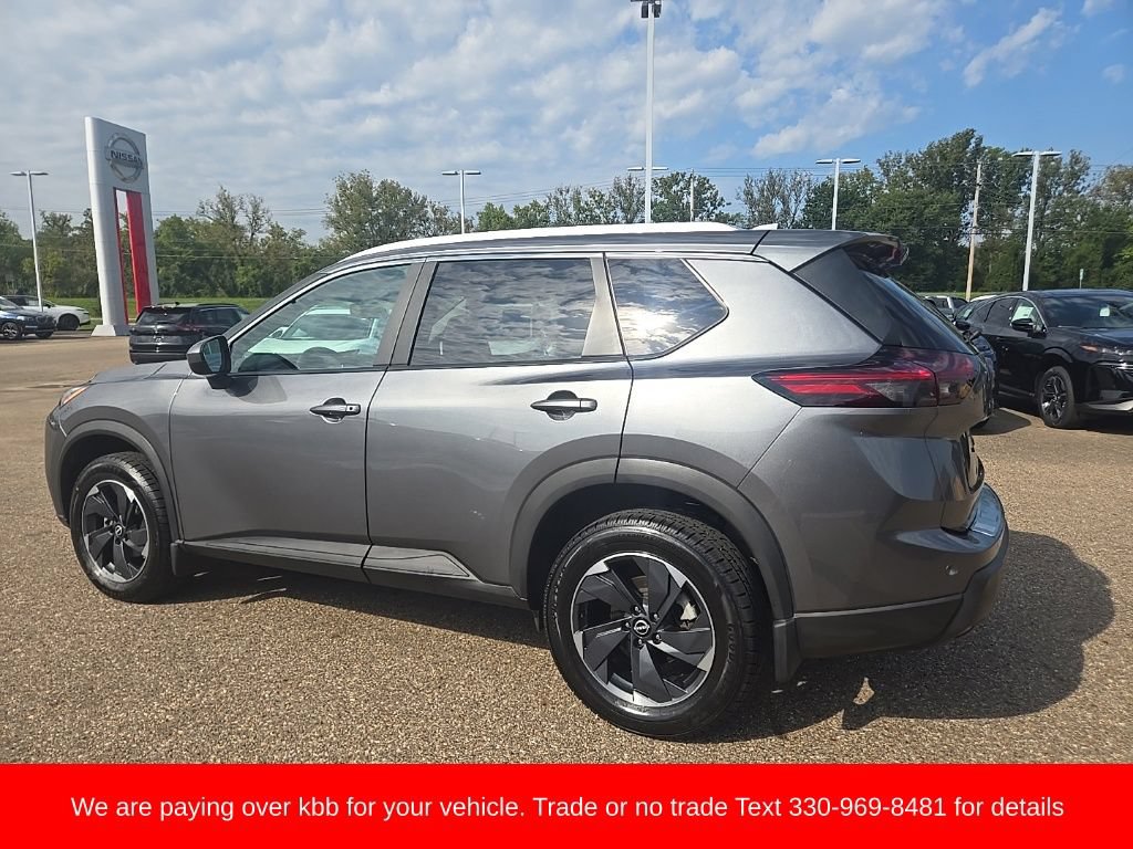 Used 2024 Nissan Rogue SV w/ SV Premium Package AWD/4WD image 5