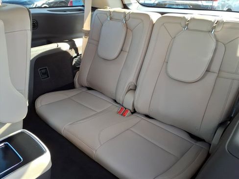 Certified 2023 Lincoln Aviator Reserve w/ Equipment Group 201A image 8