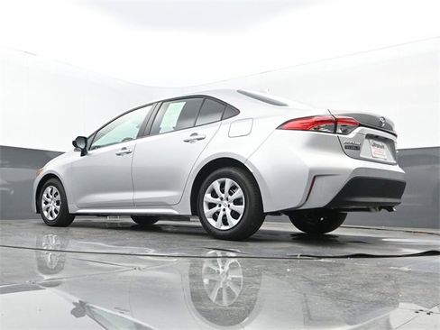 Used 2025 Toyota Corolla LE image 24