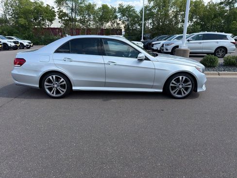 Used 2016 Mercedes-Benz E 350 Sedan image 10
