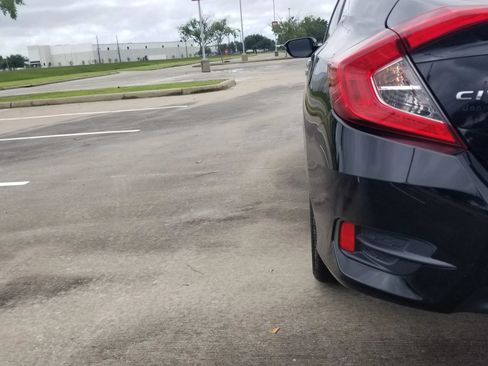 Used 2016 Honda Civic Touring image 23