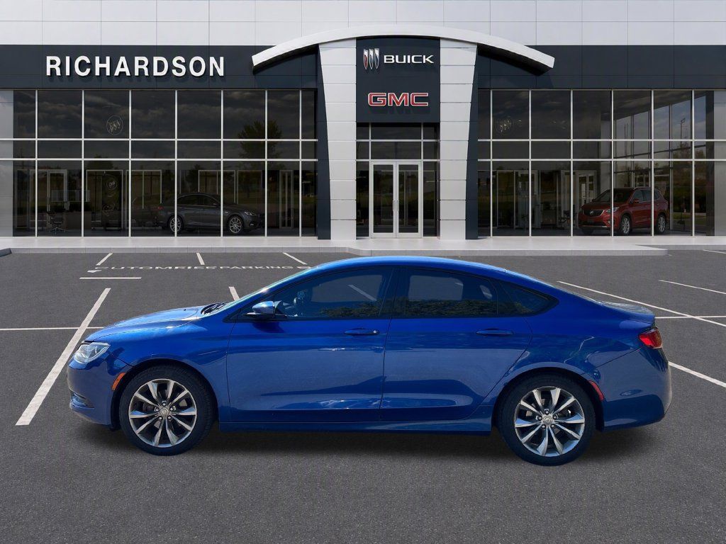 Used 2015 Chrysler 200 S FWD image 2