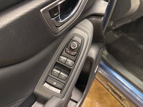 Used 2024 Subaru Forester Touring image 12