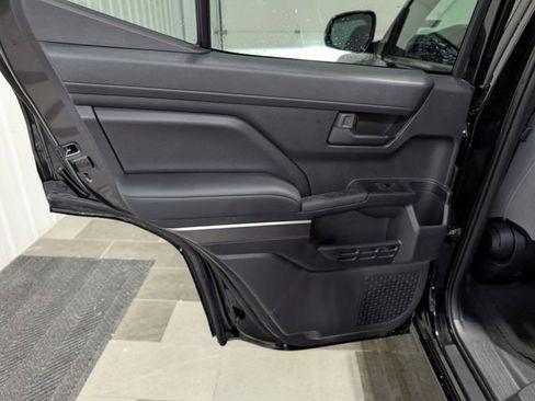 Used 2025 Toyota 4Runner TRD Sport AWD/4WD image 8