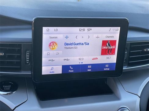 Used 2022 Ford Explorer XLT w/ Equipment Group 202A image 11