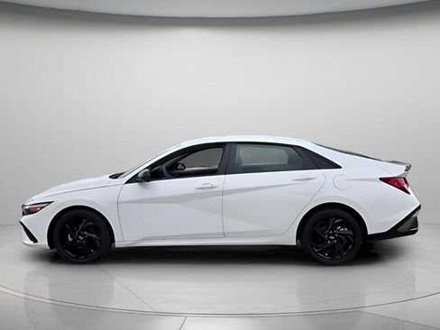 Used 2026 Hyundai Elantra Sport w/ Cargo Package FWD image 3