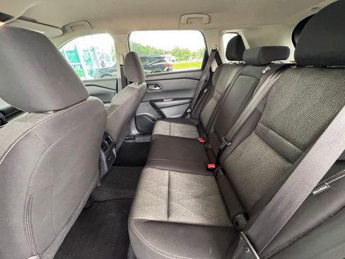 Used 2025 Nissan Rogue SV FWD image 19