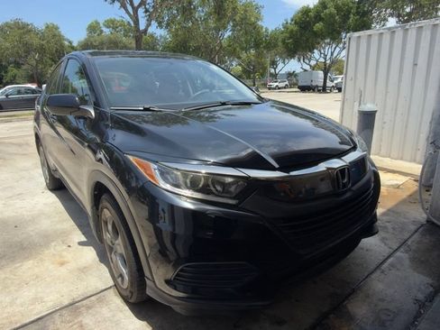 Used 2019 Honda HR-V LX image 5