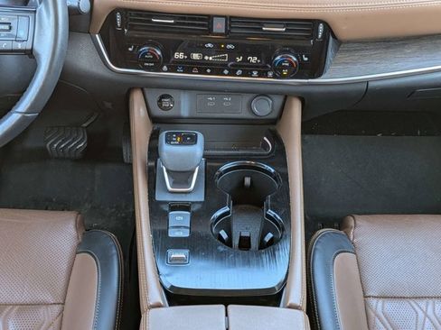 Certified 2024 Nissan Rogue Platinum w/ Platinum Premium Package image 21