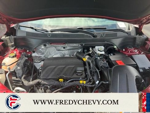 Used 2025 Chevrolet Trax LT w/ Driver Confidence Package FWD image 30